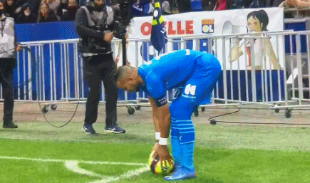 阿尔贝托：卡塔尔迪总是逗大家笑，他是更衣室必不可少的人（阿尔贝托：卡塔尔迪总能带来欢笑，是更衣室不可或缺的一员）