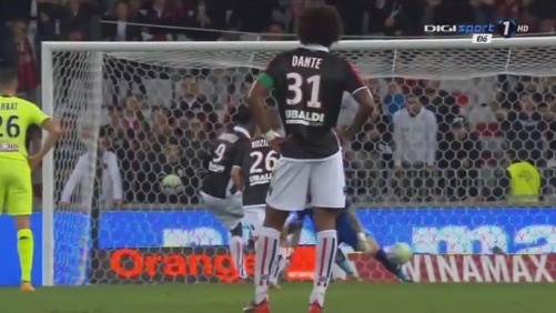 中足联和英超联合举办青训交流会，三家英超劲旅代表出席（中足联携手英超举办青训交流会，三大英超豪门代表到场）