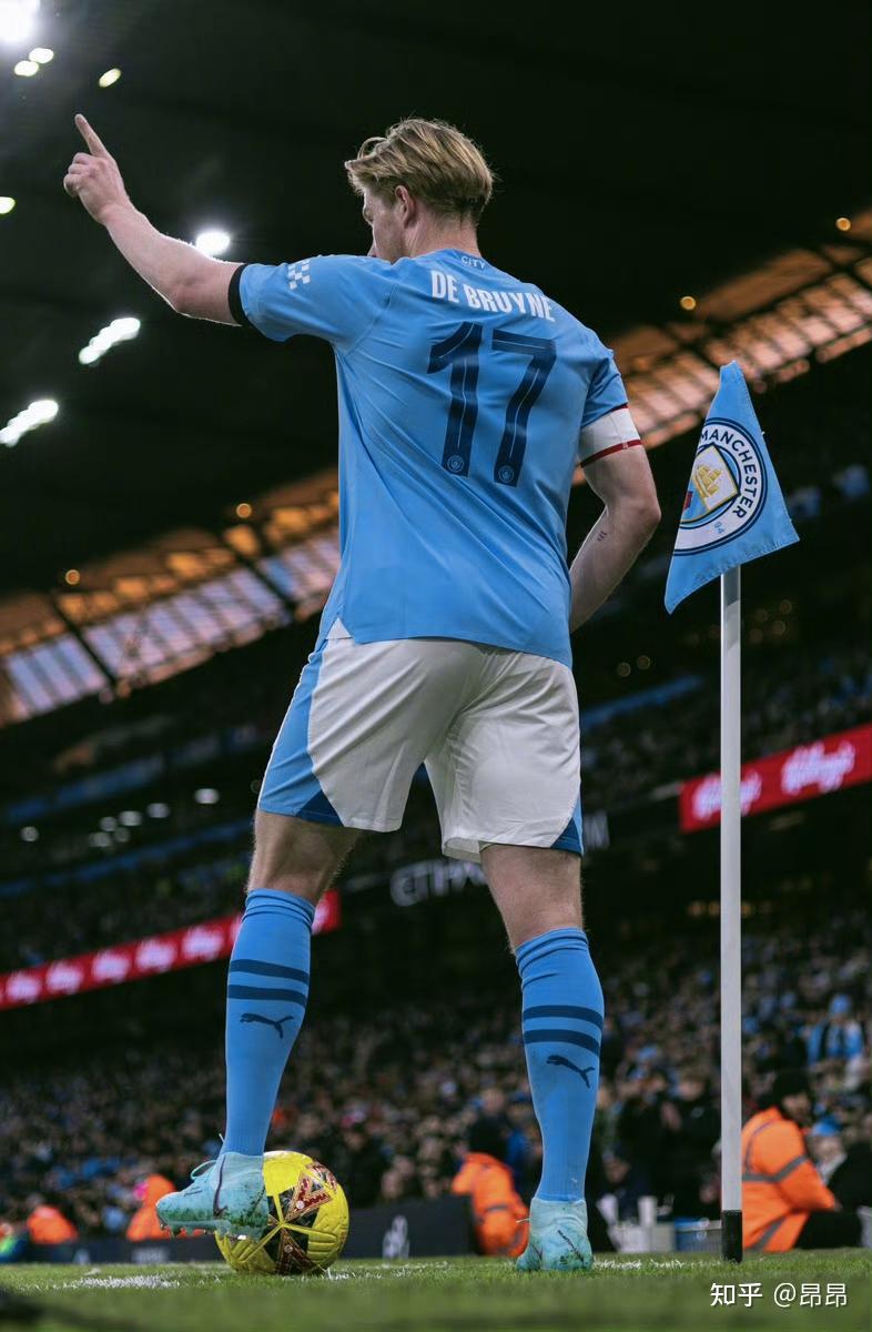 德转列意甲边后卫身价前10：国米4人上榜，迪马尔科5000万第1（德转公布意甲边后卫身价前十：国米四人上榜，迪马尔科5000万领跑）