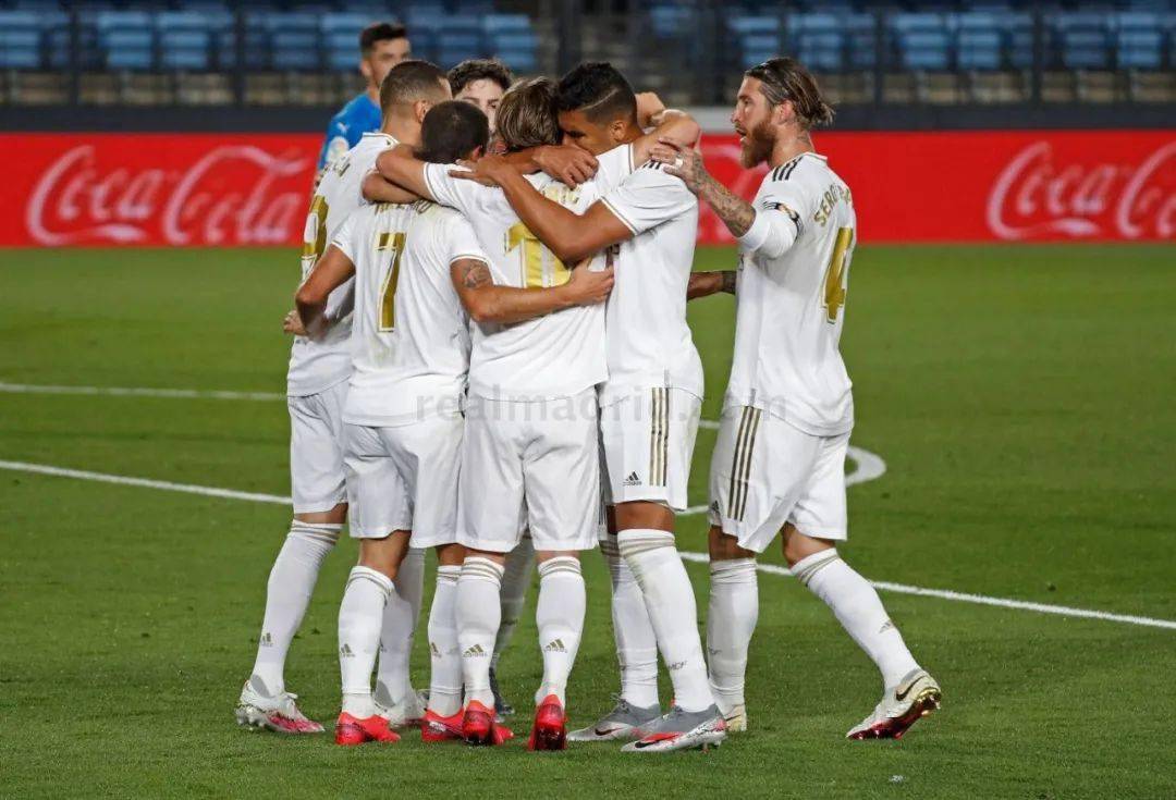 库普：我和球队说过我不是能背身拿球的前锋，踢后卫感觉很好（库普：我并非背身型前锋，踢后卫更适合我）