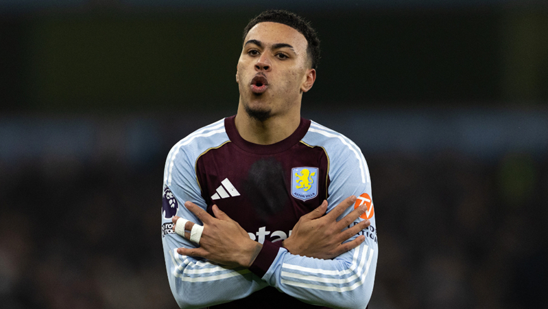 康宁汉姆半场15+7+4，超七成命中率带队领先17分（康宁汉姆半场15分7板4助，超七成命中率助队领先17分）