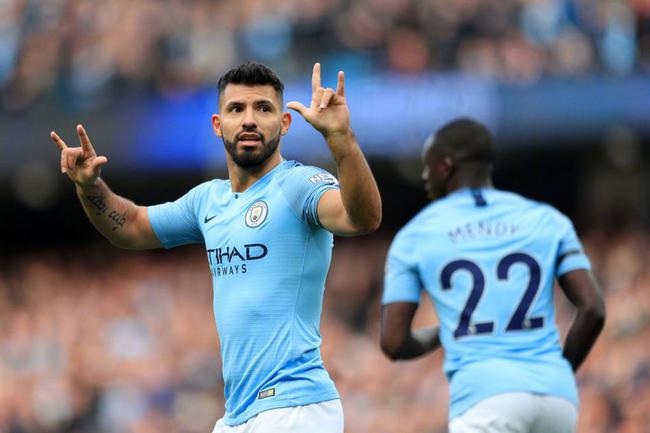 广东启程俱乐部杯！萨姆纳不提裤子，奎因帅气，杨溢也随队出征！（广东启程俱乐部杯开战：萨姆纳造型随性，奎因帅气依旧，杨溢随队出征）